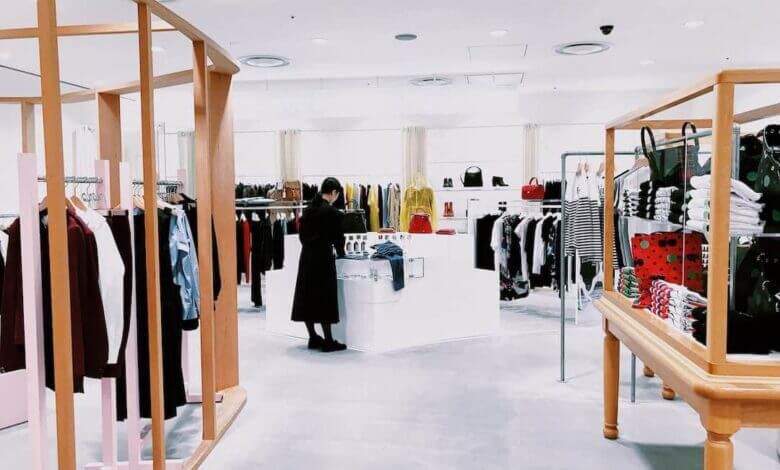 retail foot traffic